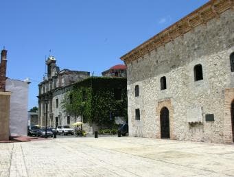 Santo Domingo: Historical City Tour ā Guided tour and outdoor activity